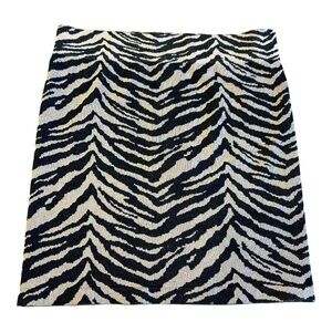 Blanc Shop Twenty-Four Knit Stretchy Tiger Print Mini Skirt Size M/L